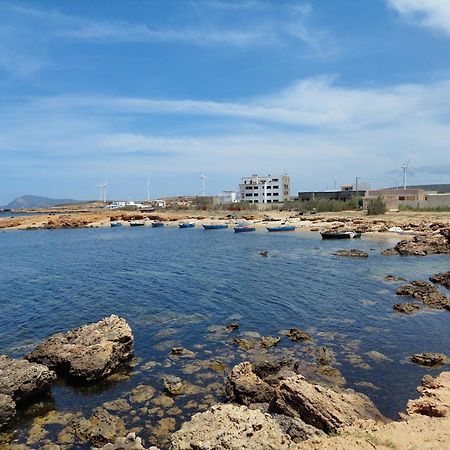 אל חואריאה Slim'S House - Sea View Cabana מראה חיצוני תמונה